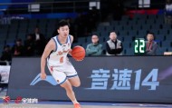 今天是新疆伊力特男篮殷召航的生日，让我们一起祝他生日快乐！